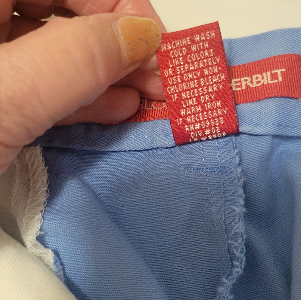Gloria Vanderbilt sky blue shorts - Picture 5 of 5
